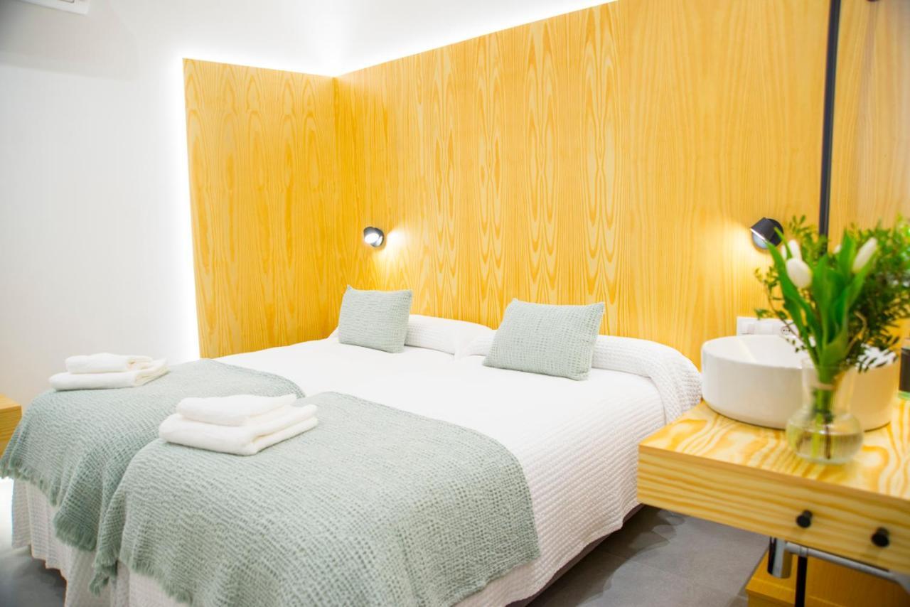 Kalidas Hostel Suites Калдас Де Реис Екстериор снимка